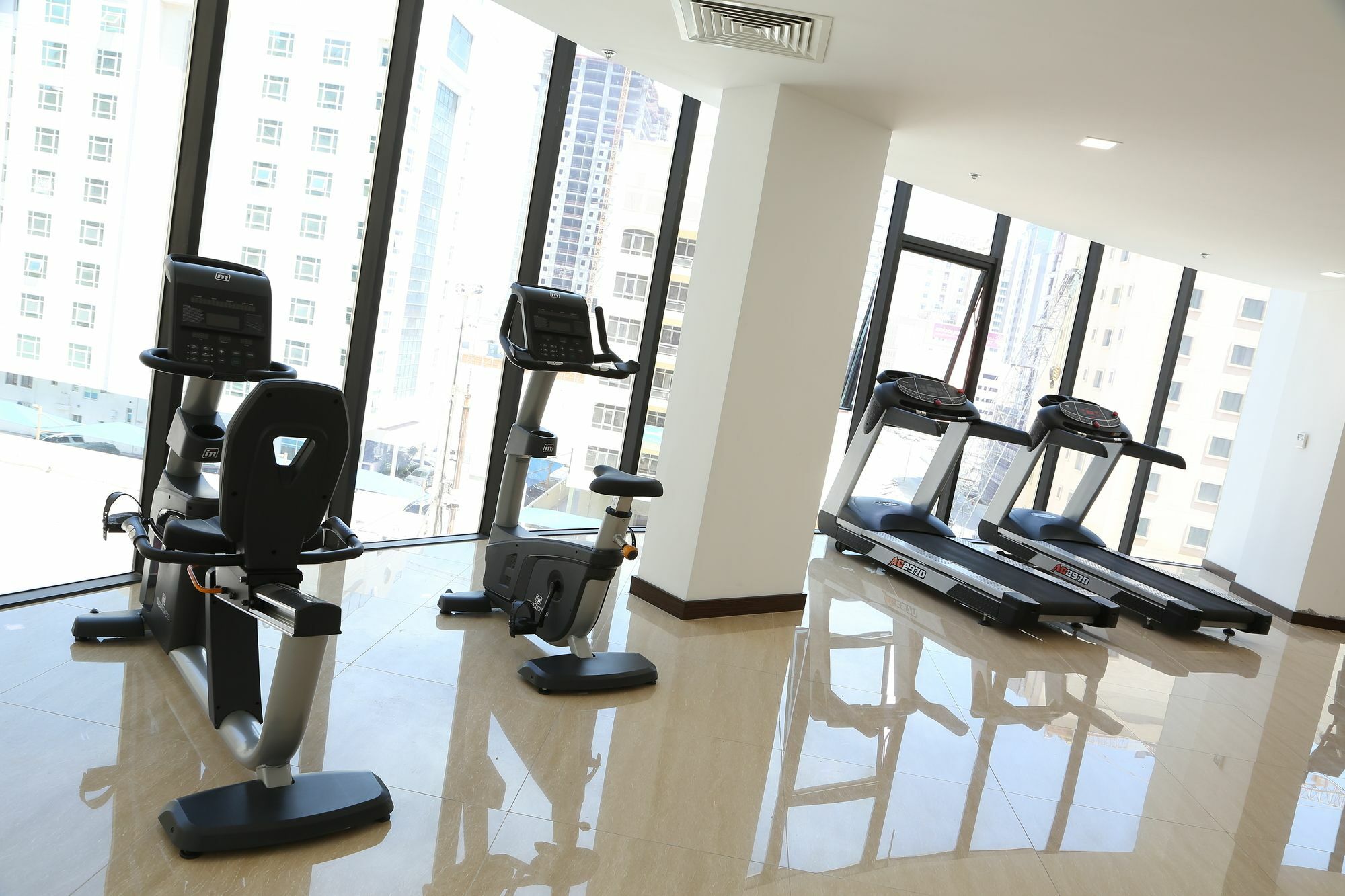 Belle Tower Apartments Manamah Buitenkant foto