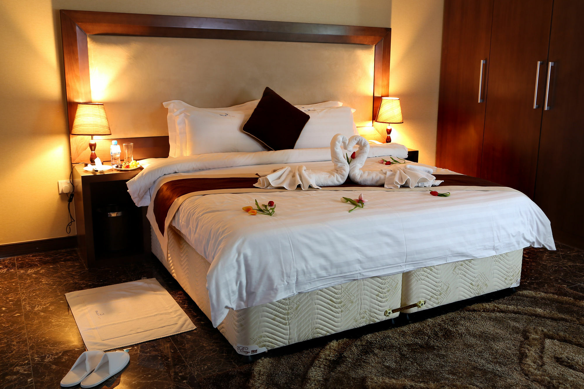 Belle Tower Apartments Manamah Buitenkant foto